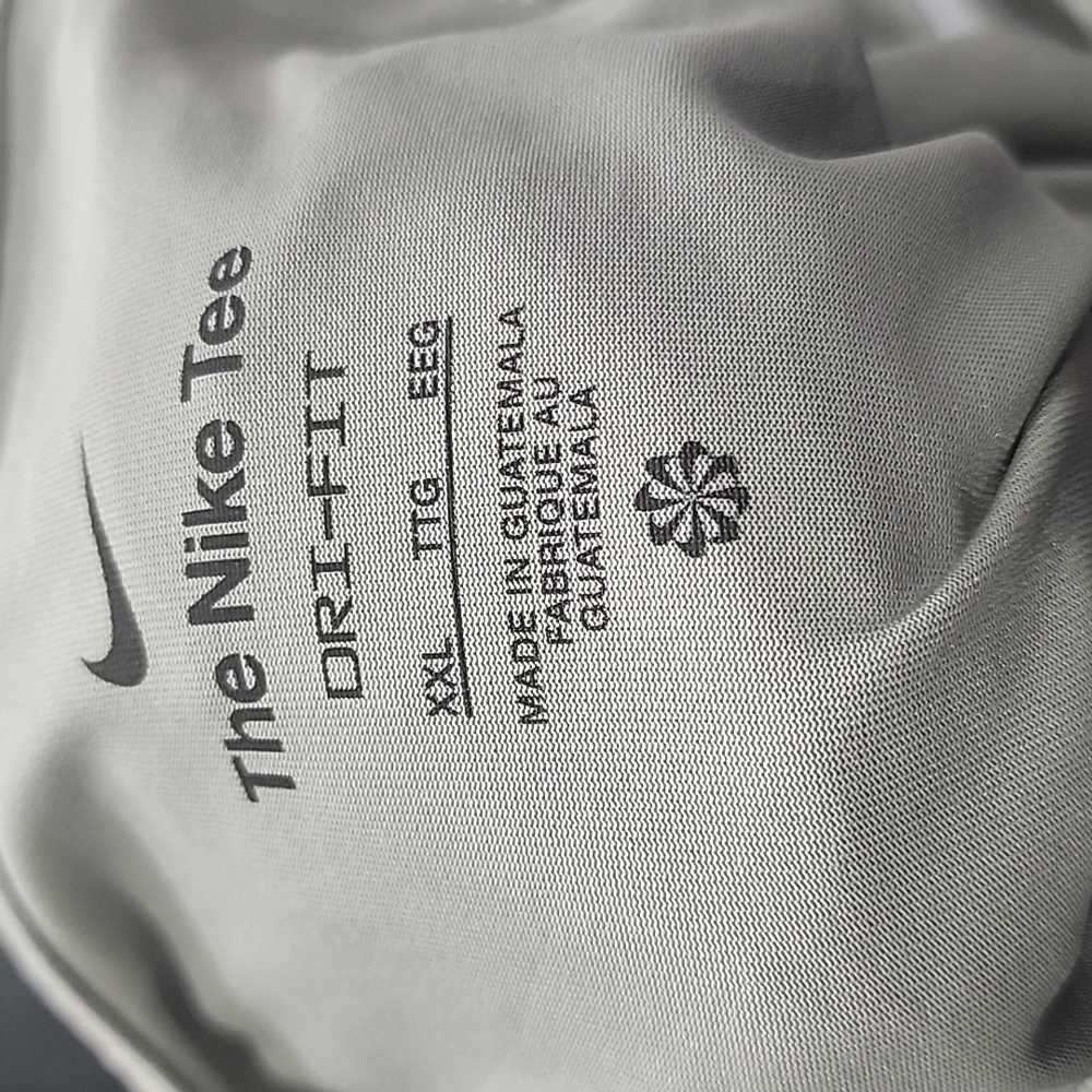 Nike Dri-Fit Training Short Sleeve Tee New With Tags - Picture 8 of 9